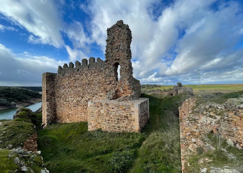 Castle of Castrotorafe, Spain